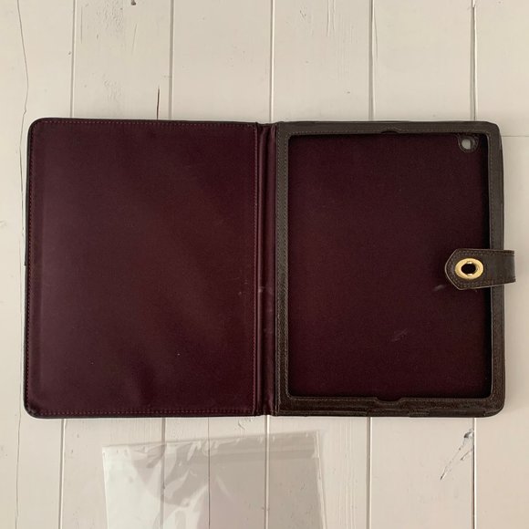 Coach IPad Case Signature Leather W/New Screen Saver - Picture 4 of 12